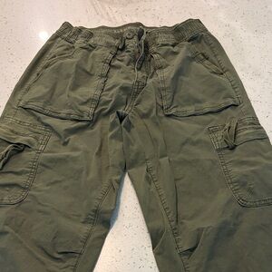 American Eagle Outfitters Women’s Green Cargo Pants